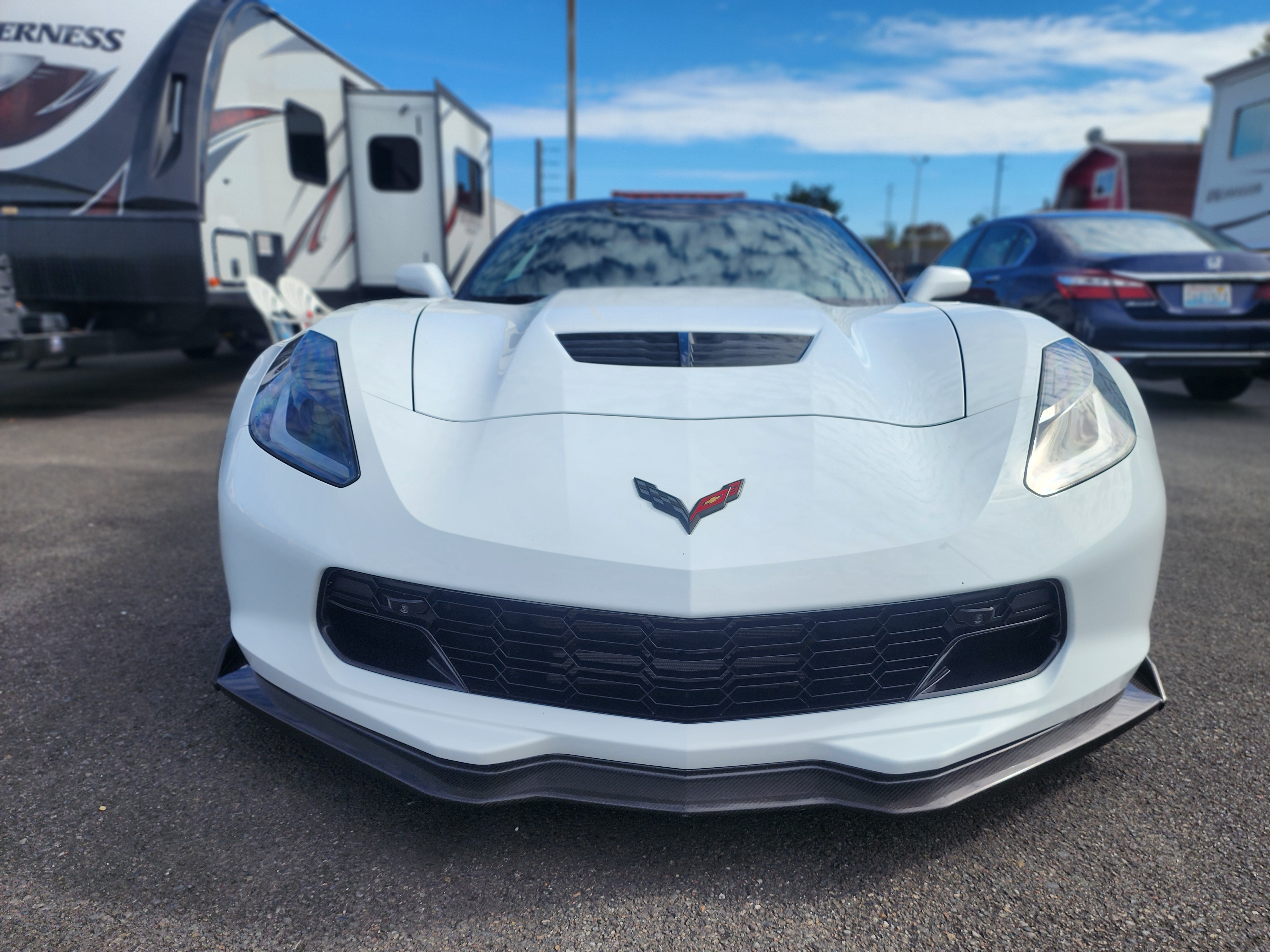 Used 2016 Chevrolet Corvette Z06 w/ 3LZ Preferred Equipment Group RWD image 8