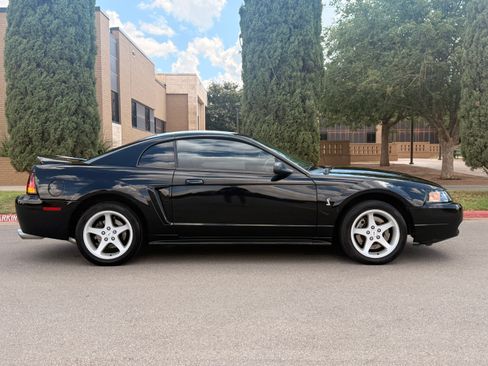 Used 1999 Ford Mustang Cobra RWD image 32