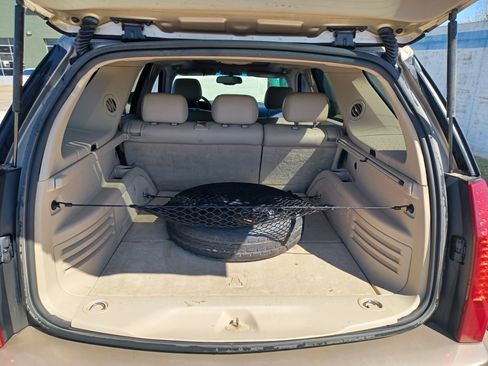 Used 2005 Cadillac SRX Luxury image 12