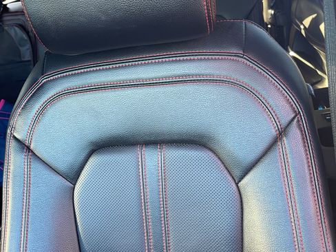 Used 2021 Ford Expedition Limited image 9