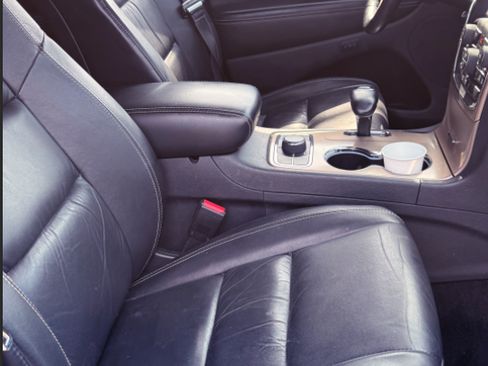 Used 2015 Jeep Grand Cherokee Limited image 10