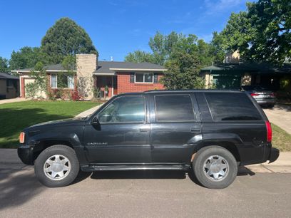 Used 2000 Cadillac Escalade 4WD