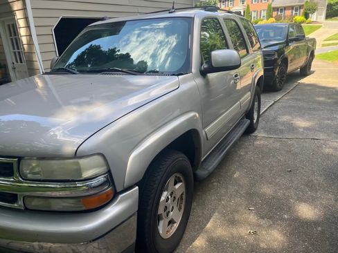 Used 2005 Chevrolet Tahoe LT w/ LT Preferred Equipment Group RWD image 1
