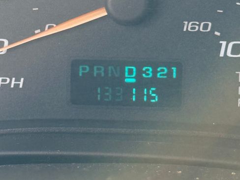 Used 2006 GMC Savana 3500 SLE Extended Van 3D w/ LT Preferred Equipment Group image 11