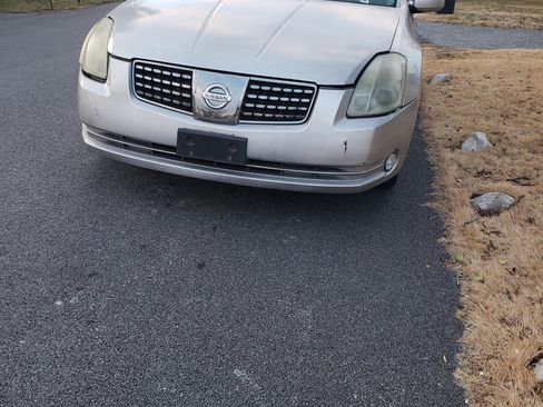 Used 2004 Nissan Maxima 3.5 SE image 1