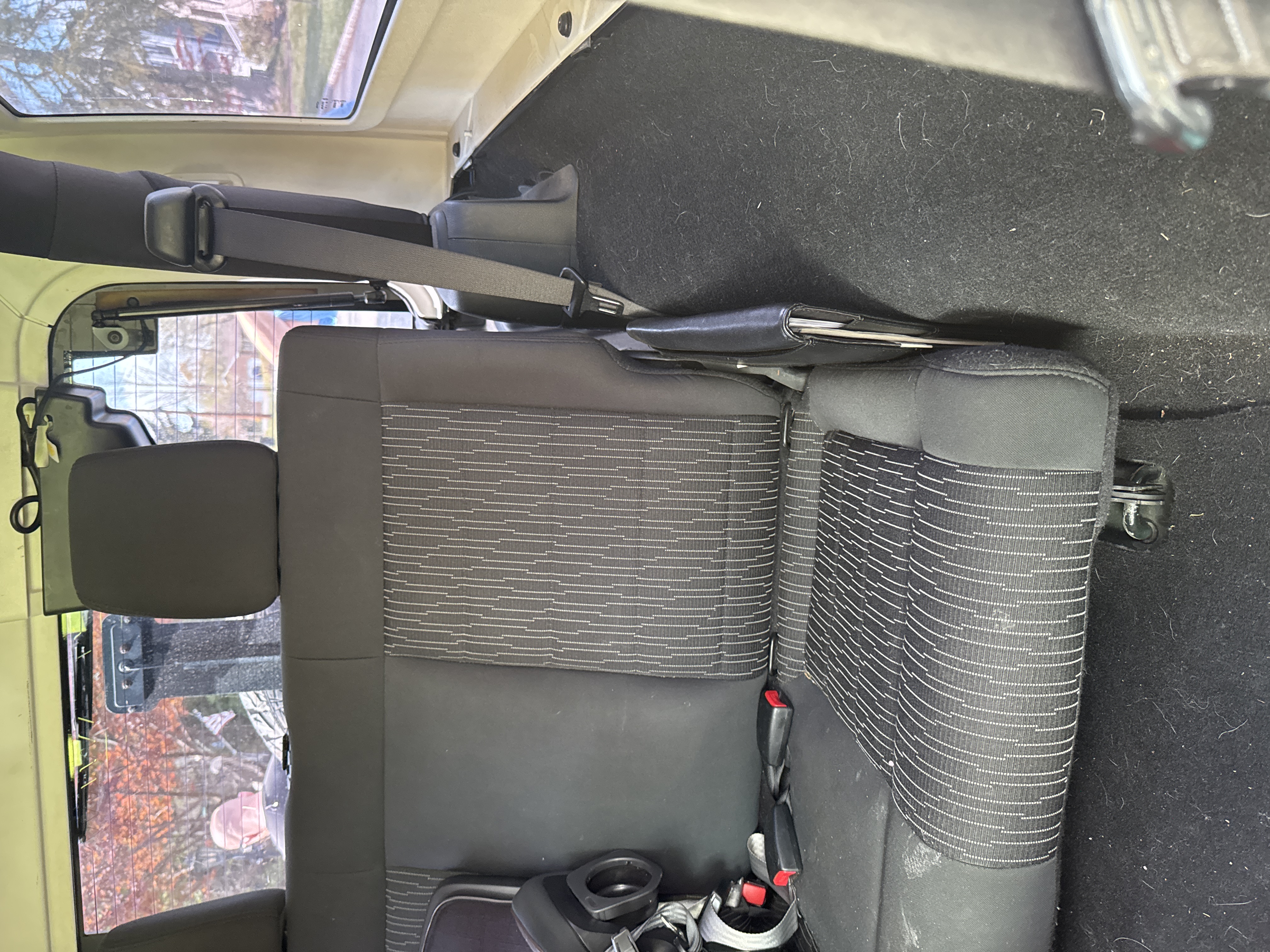 Used 2012 Jeep Wrangler Sport w/ Connectivity Group AWD/4WD image 8