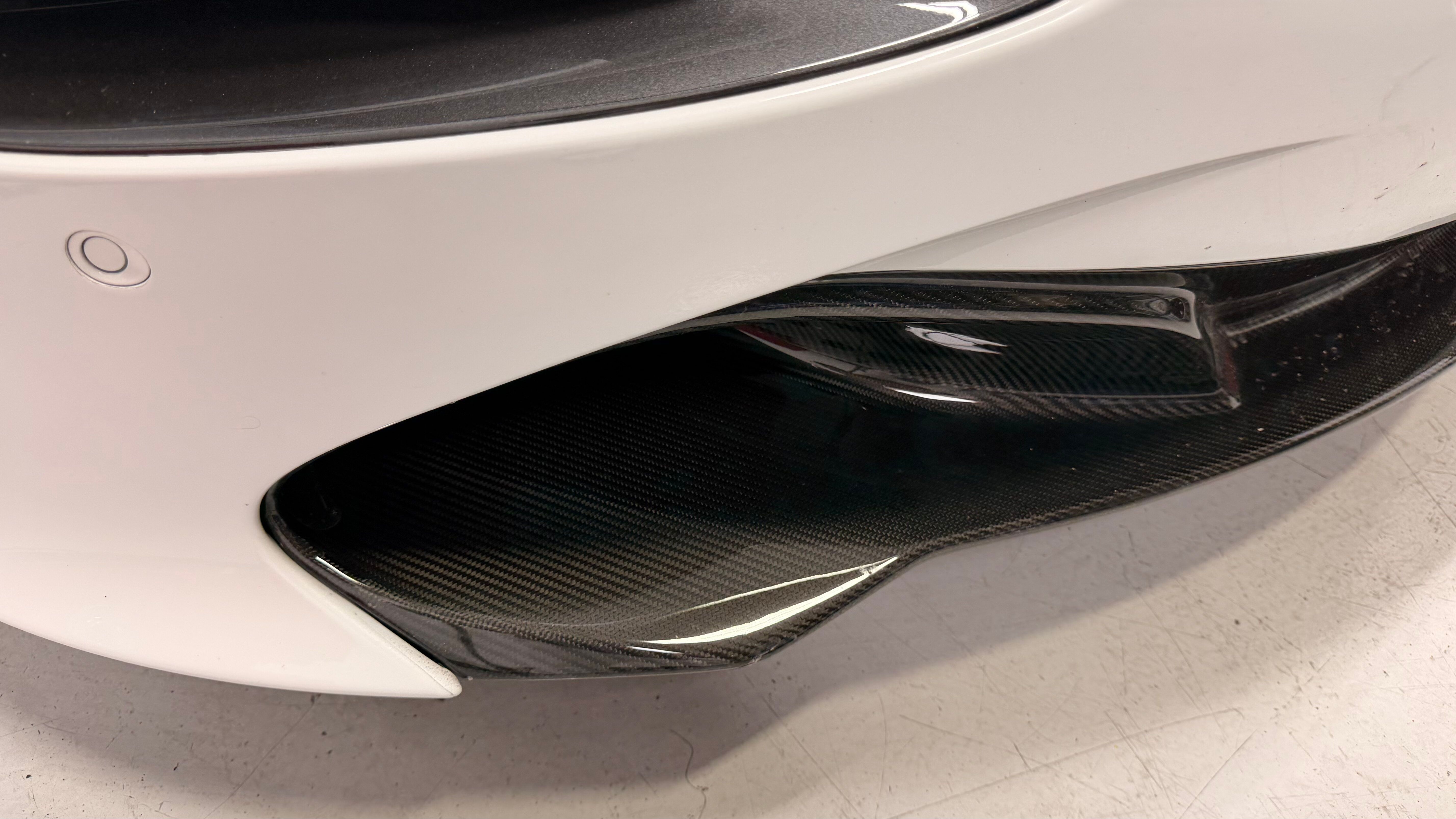 Used 2022 McLaren 720S Spider RWD image 24