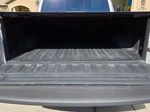 Used 2017 RAM 1500 Laramie w/ Convenience Group AWD/4WD image 13