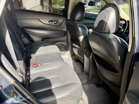 Used 2015 Nissan Rogue SL w/ SL Premium Package FWD image 10