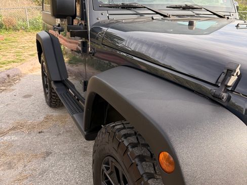 Used 2017 Jeep Wrangler Sport AWD/4WD image 15