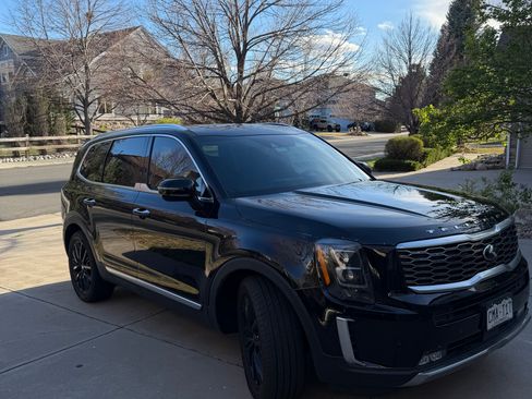 Used 2020 Kia Telluride SX w/ SX Prestige Package image 4