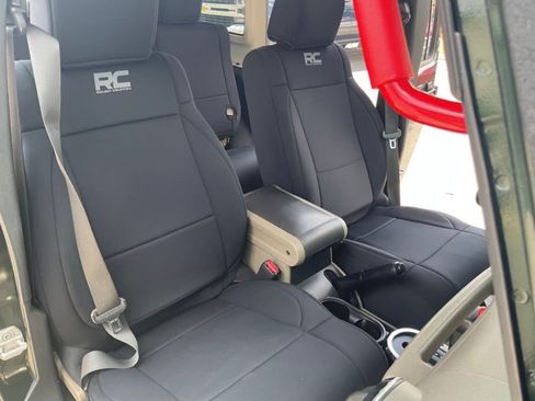 Used 2010 Jeep Wrangler Unlimited Sport image 18