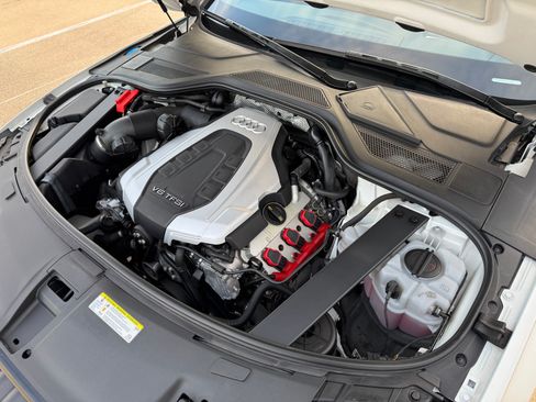 Used 2017 Audi A8 L 3.0T w/ Executive Package image 11