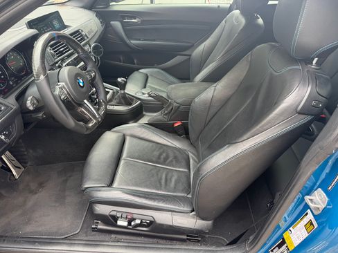 Used 2018 BMW M2 RWD image 11