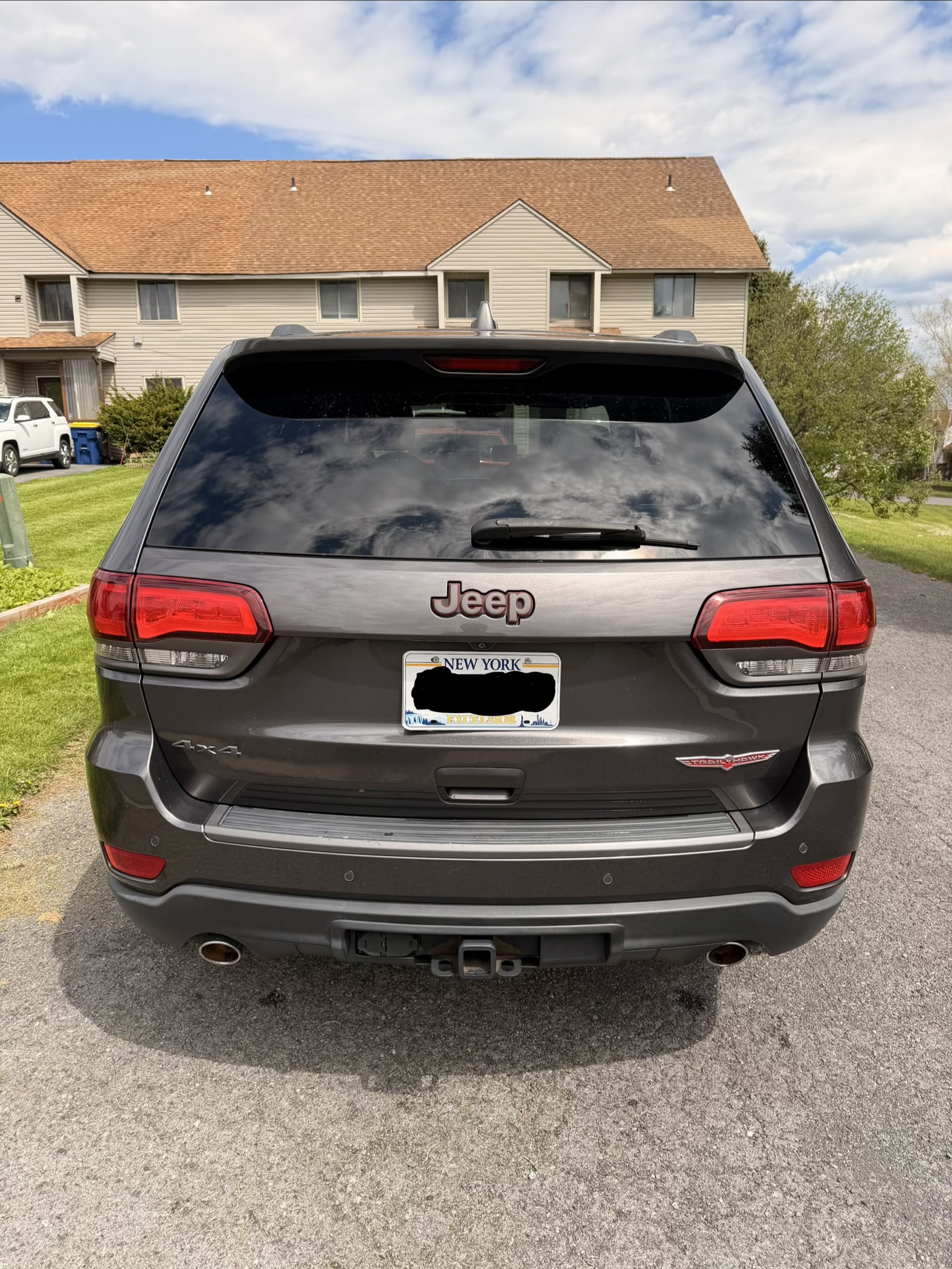 Used 2017 Jeep Grand Cherokee Trailhawk AWD/4WD image 5