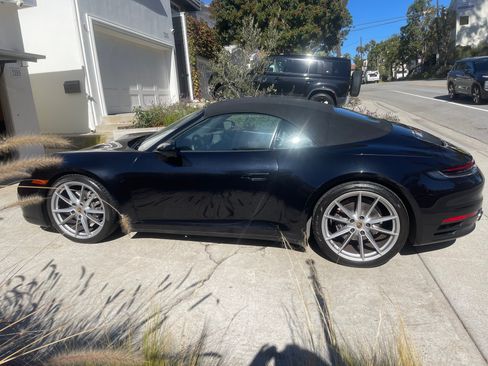 Used 2021 Porsche 911 Carrera image 11