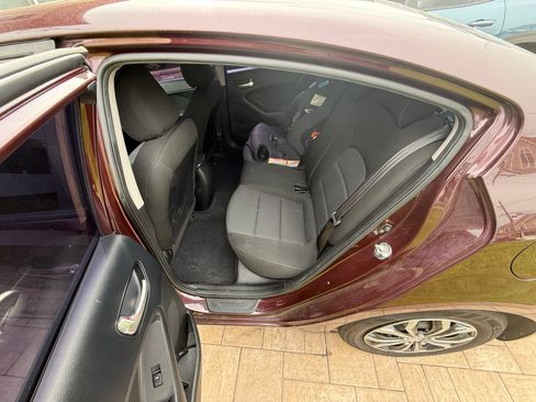 Used 2018 Kia Forte LX FWD image 14