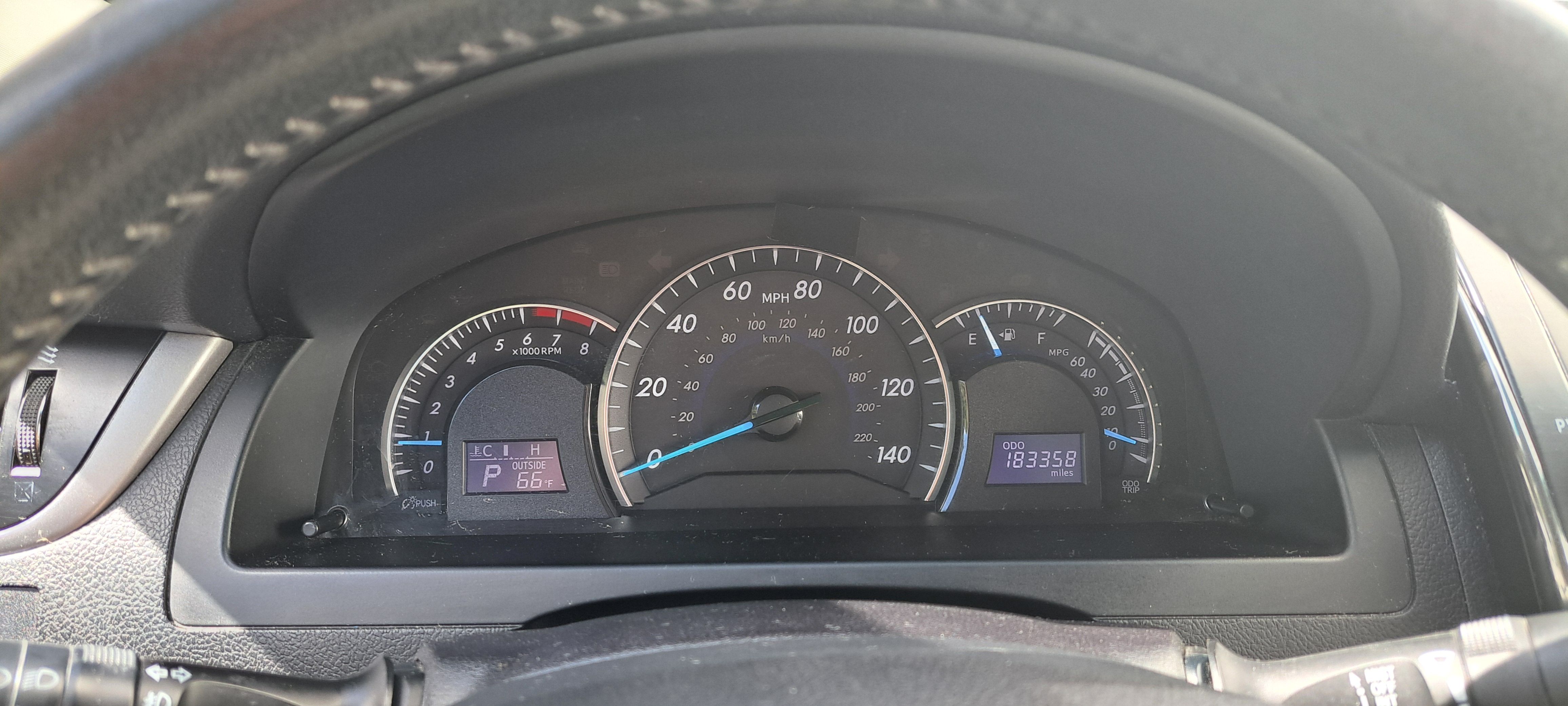 Used 2014 Toyota Camry XLE FWD image 15