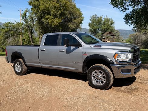 Used 2022 RAM 2500 Big Horn image 1