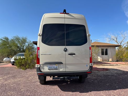 Used 2025 Mercedes-Benz Sprinter 2500 image 16