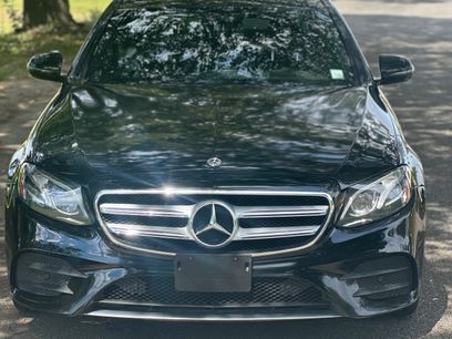 Used 2018 Mercedes-Benz E 300 4MATIC w/ Premium 2 Package