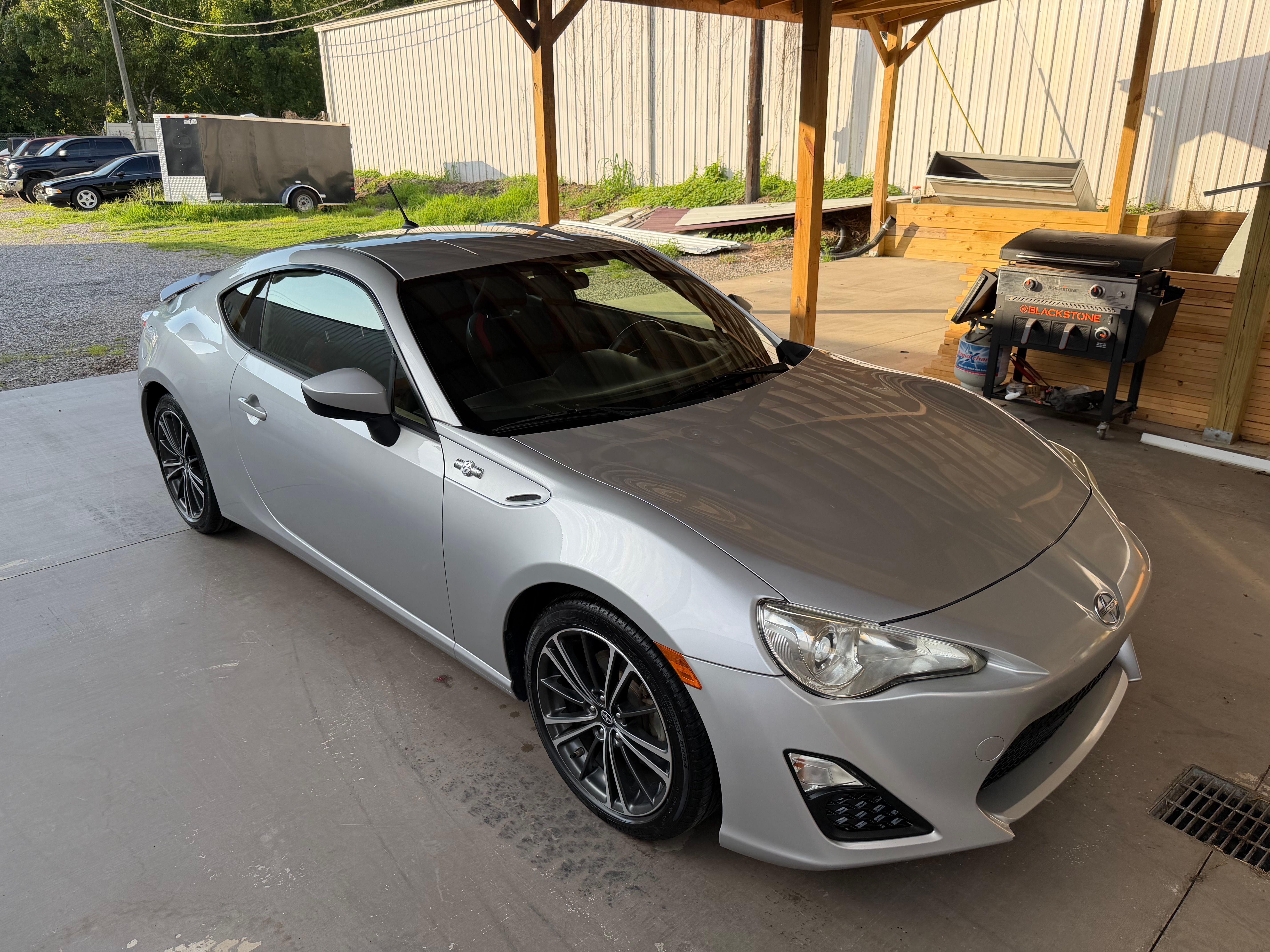Used 2013 Scion FR-S RWD image 2