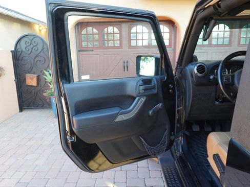 Used 2012 Jeep Wrangler Sport w/ Connectivity Group AWD/4WD image 18