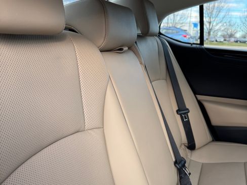 Used 2021 Lexus ES 350 w/ Premium Package image 6