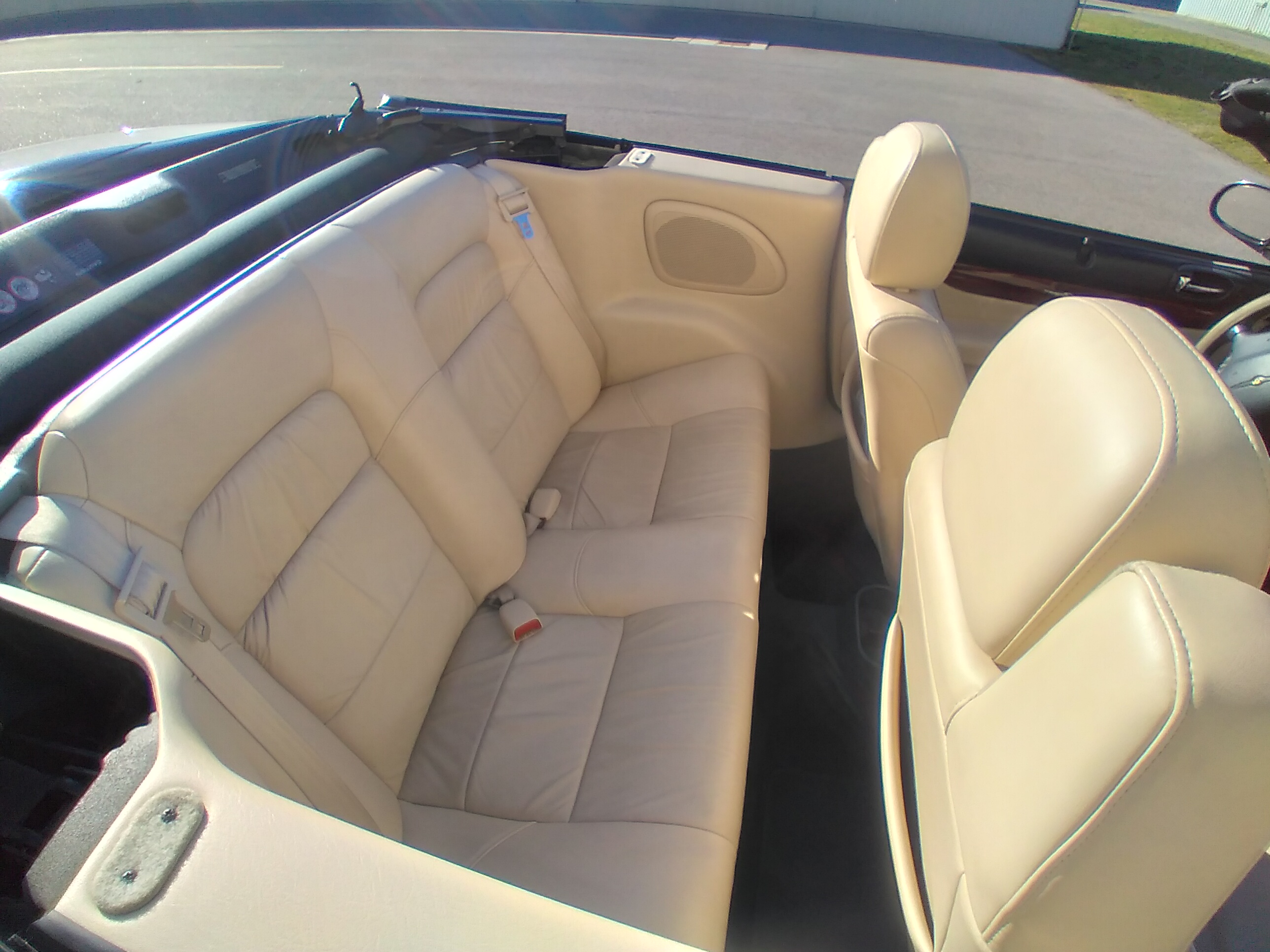 Used 2002 Chrysler Sebring Limited FWD image 25