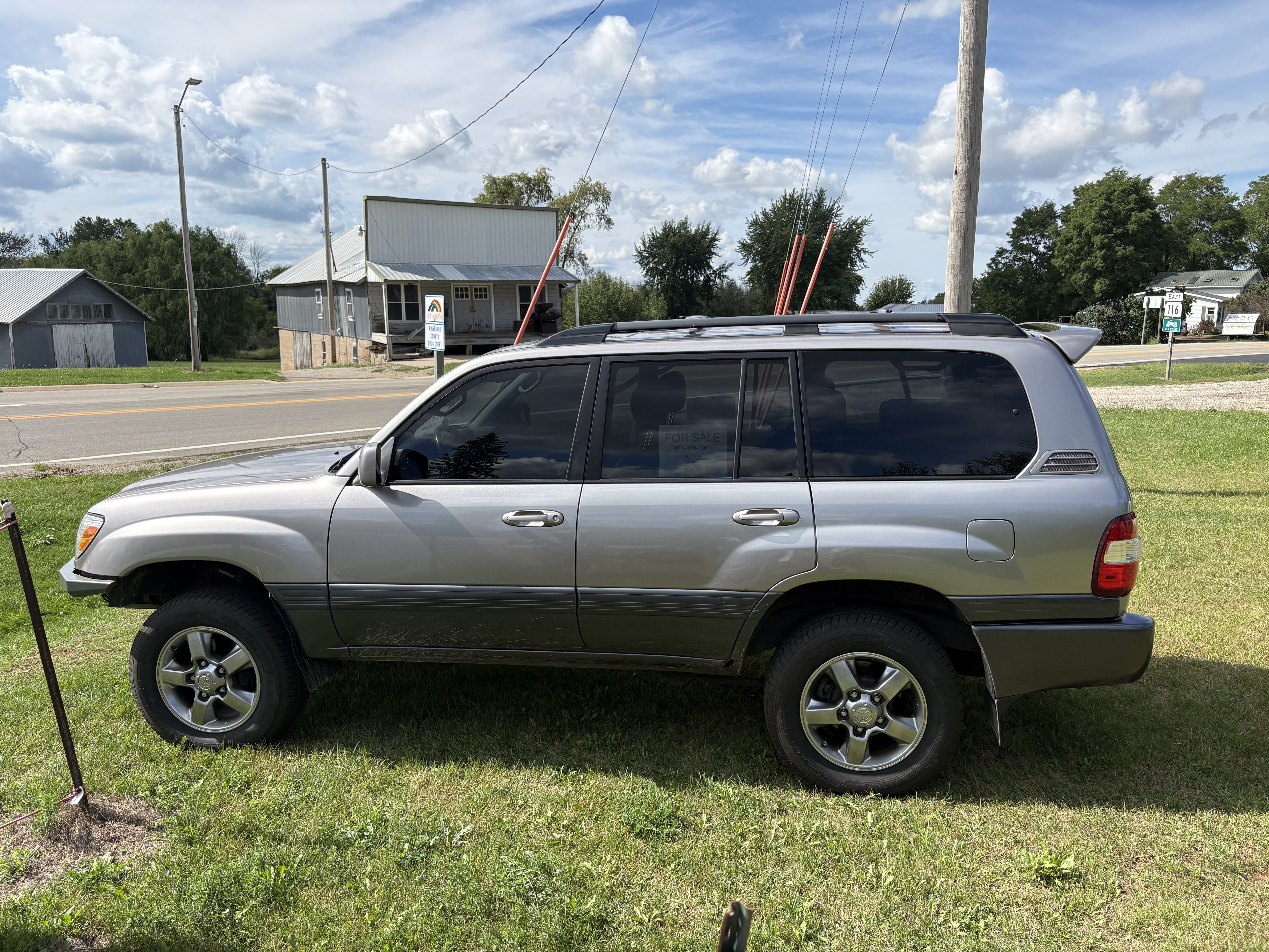 Used 2006 Toyota Land Cruiser w/ Convenience Pkg AWD/4WD image 5