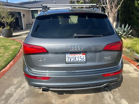 Used 2017 Audi Q5 2.0T Premium Plus w/ Technology Package image 4