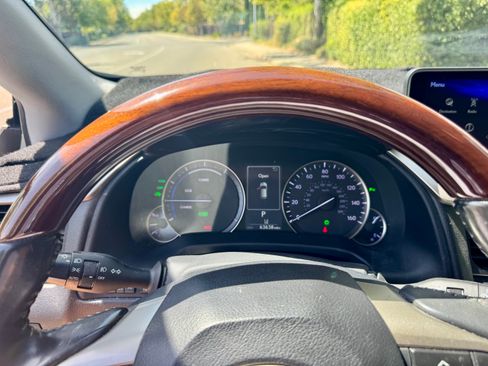 Used 2019 Lexus RX 450h AWD w/ Navigation Package image 16