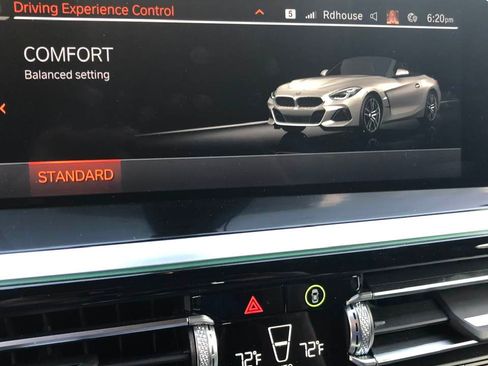 Used 2022 BMW Z4 sDrive30i w/ M Sport Package image 26