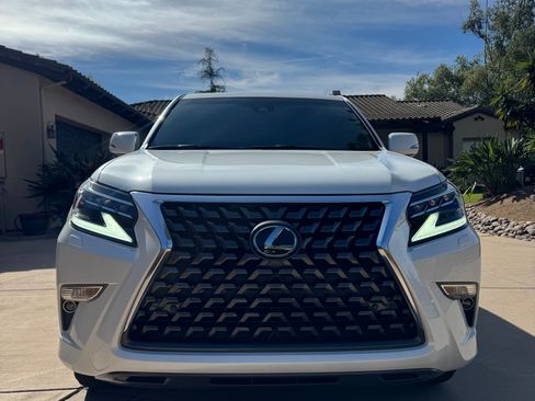 Used 2022 Lexus GX 460 Premium w/ Premium Package image 4