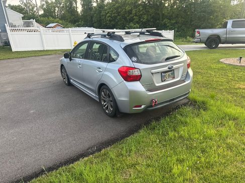 Used 2016 Subaru Impreza 2.0i Sport Premium AWD/4WD image 4