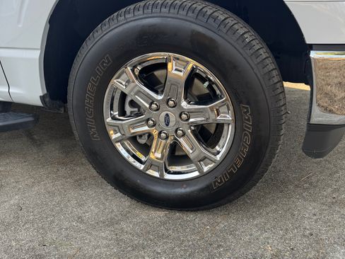 Used 2021 Ford F150 XLT w/ Equipment Group 302A High image 16