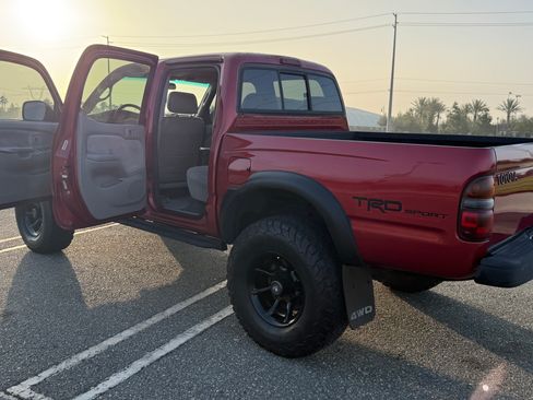 Used 2004 Toyota Tacoma PreRunner RWD image 25