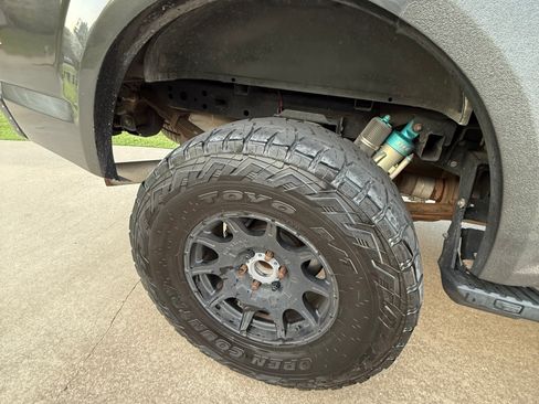 Used 2016 Ford F150 Limited w/ Trailer Tow Package image 8