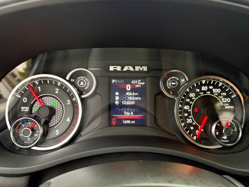 Used 2024 RAM 3500 Big Horn w/ Sport Appearance Package image 11