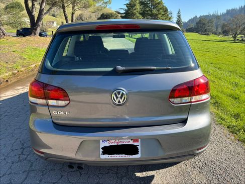 Used 2012 Volkswagen Golf 2-Door image 6