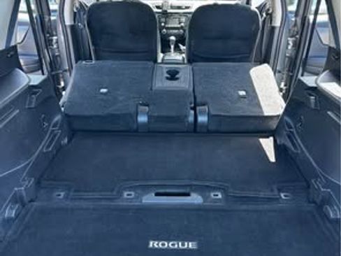 Used 2016 Nissan Rogue S AWD/4WD image 11