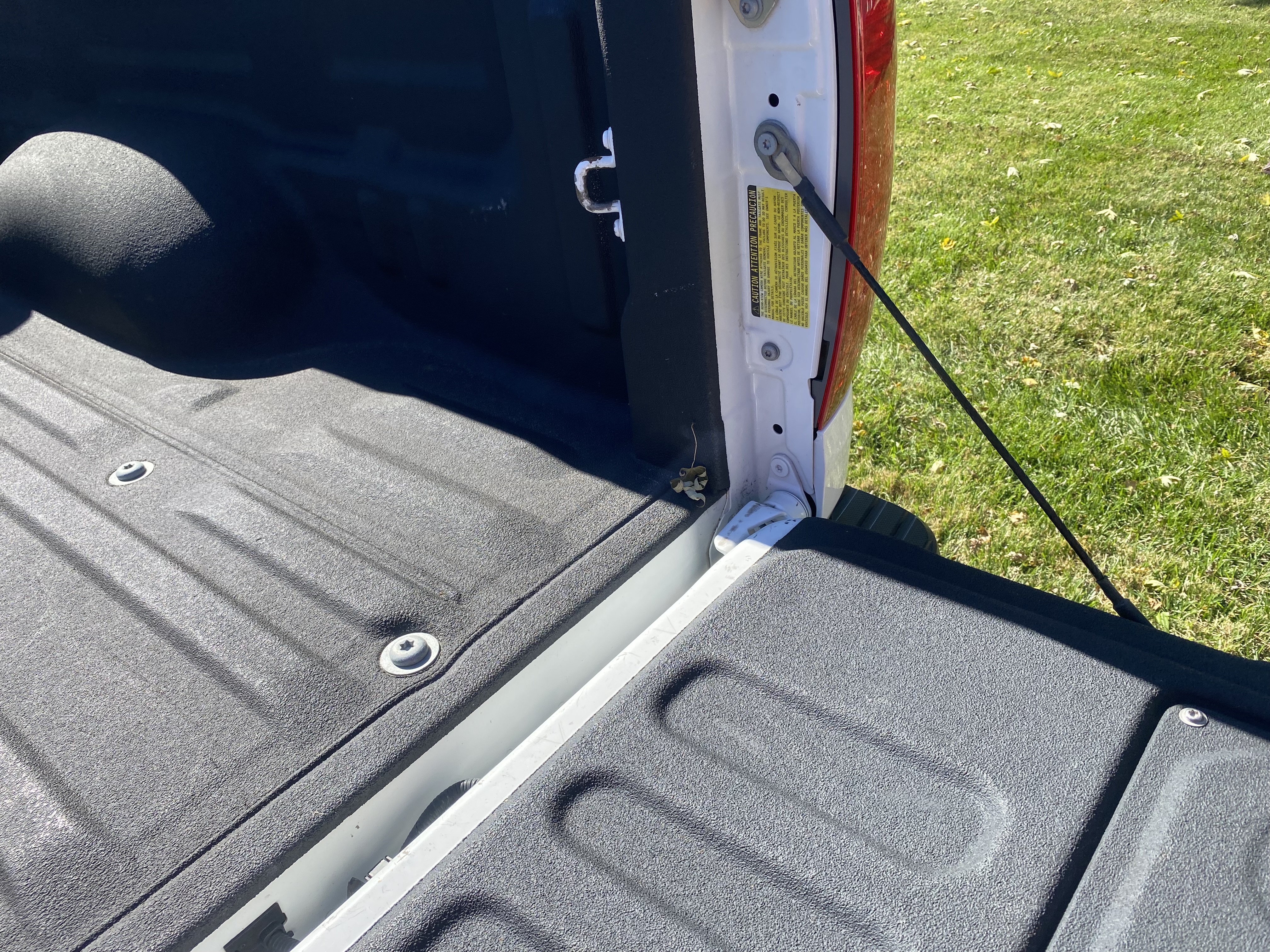 Used 2018 Toyota Tundra SR5 w/ TRD Off Road Package AWD/4WD image 9