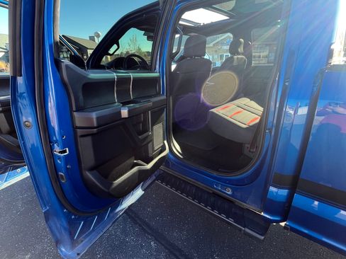 Used 2017 Ford F150 XLT w/ Equipment Group 302A Luxury image 8