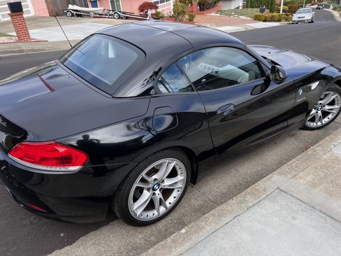 Used 2009 BMW Z4 sDrive30i image 5