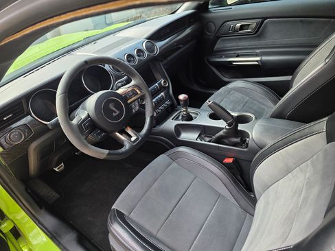 Used 2020 Ford Mustang Shelby GT350 w/ Technology Package image 19