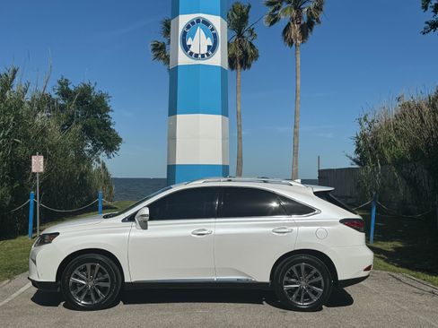 Used 2015 Lexus RX 450h AWD image 4