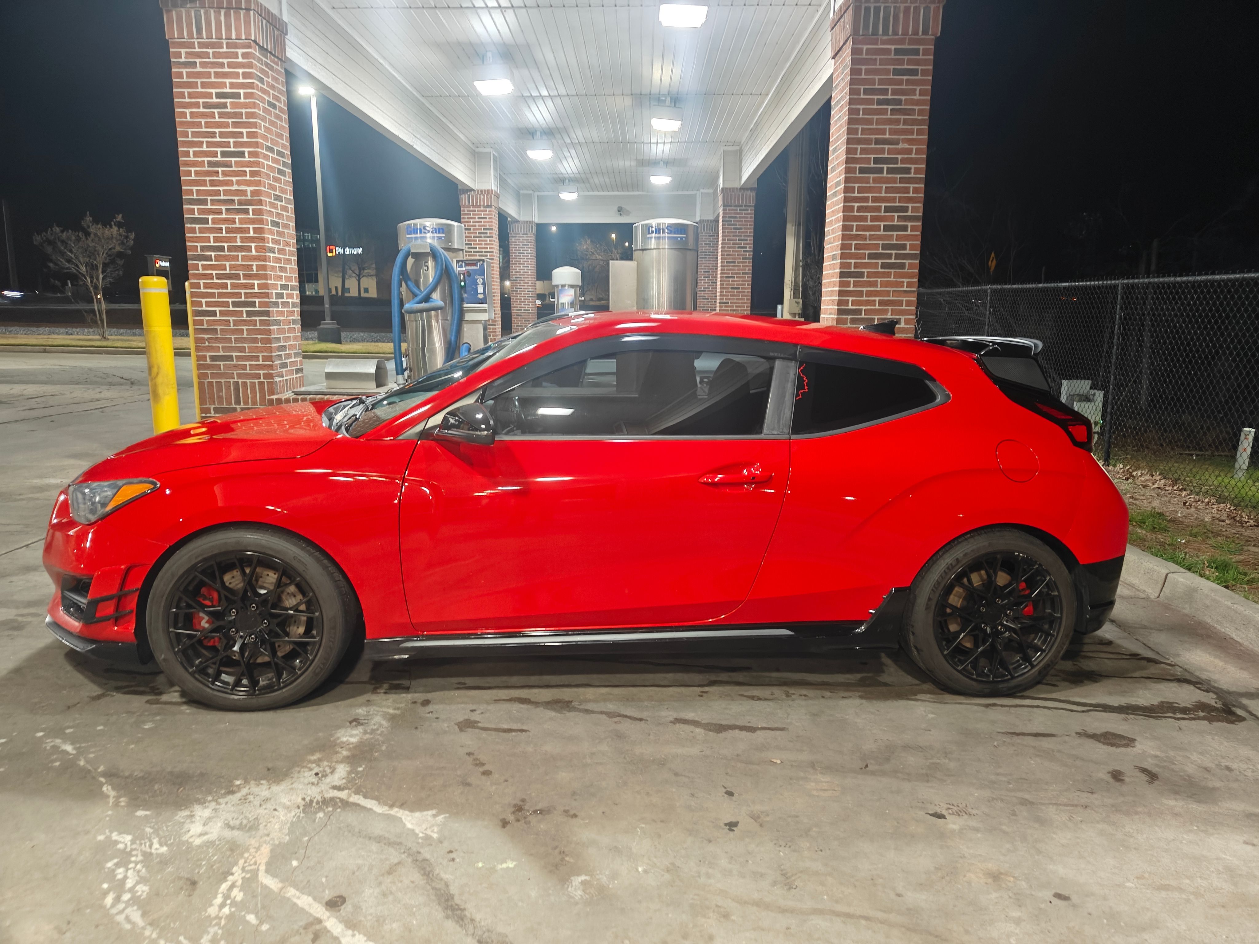 Used 2019 Hyundai Veloster N N w/ Performance Package FWD image 2