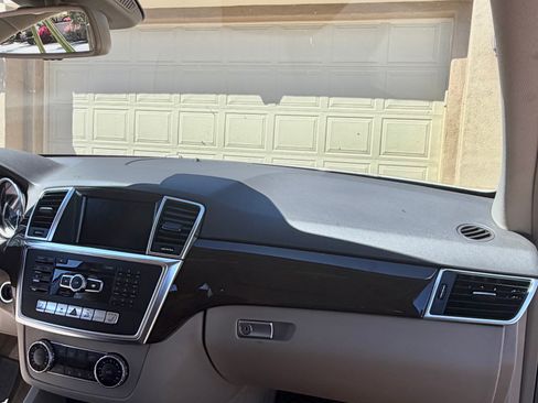 Used 2013 Mercedes-Benz ML 350 4MATIC image 9