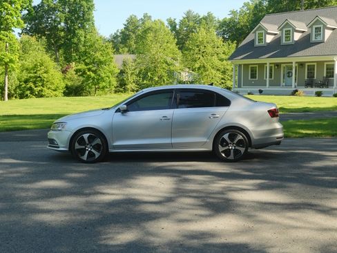 Used 2015 Volkswagen Jetta TDI SEL FWD image 5