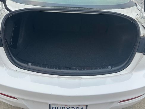 Used 2013 MAZDA MAZDA3 i SV image 9